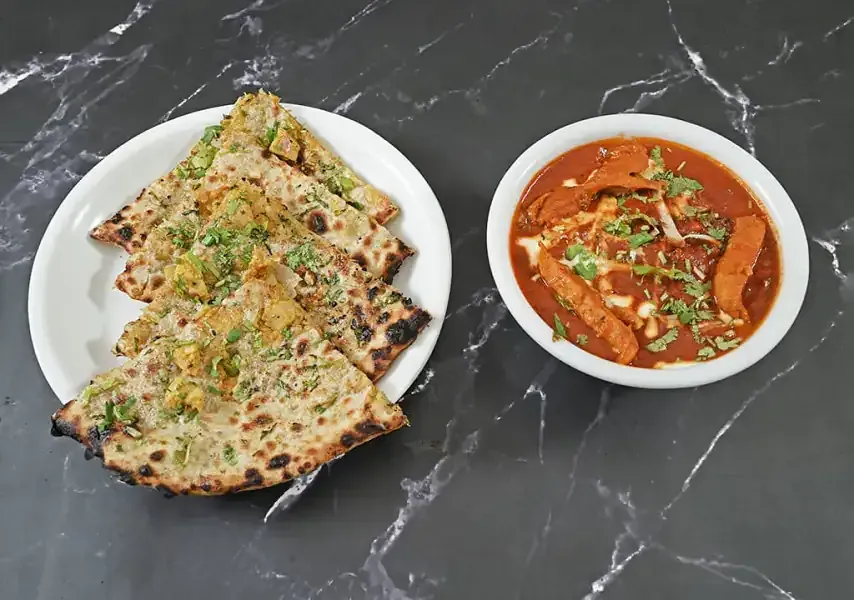 Keema Naan With Gravy
